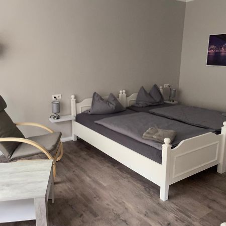 Pension Am Schrotturm Bed & Breakfast Tangermünde المظهر الخارجي الصورة